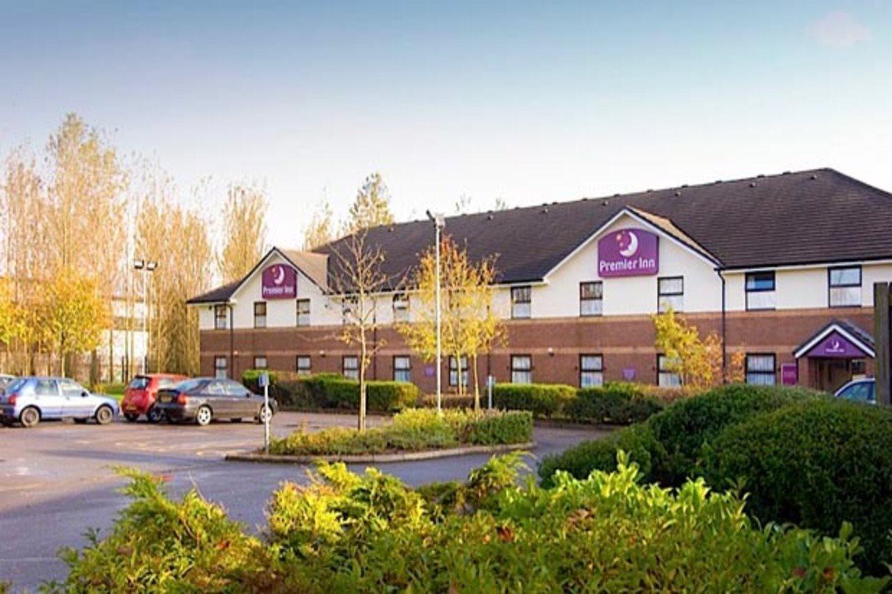 Premier Inn Liverpool Tarbock Exterior photo